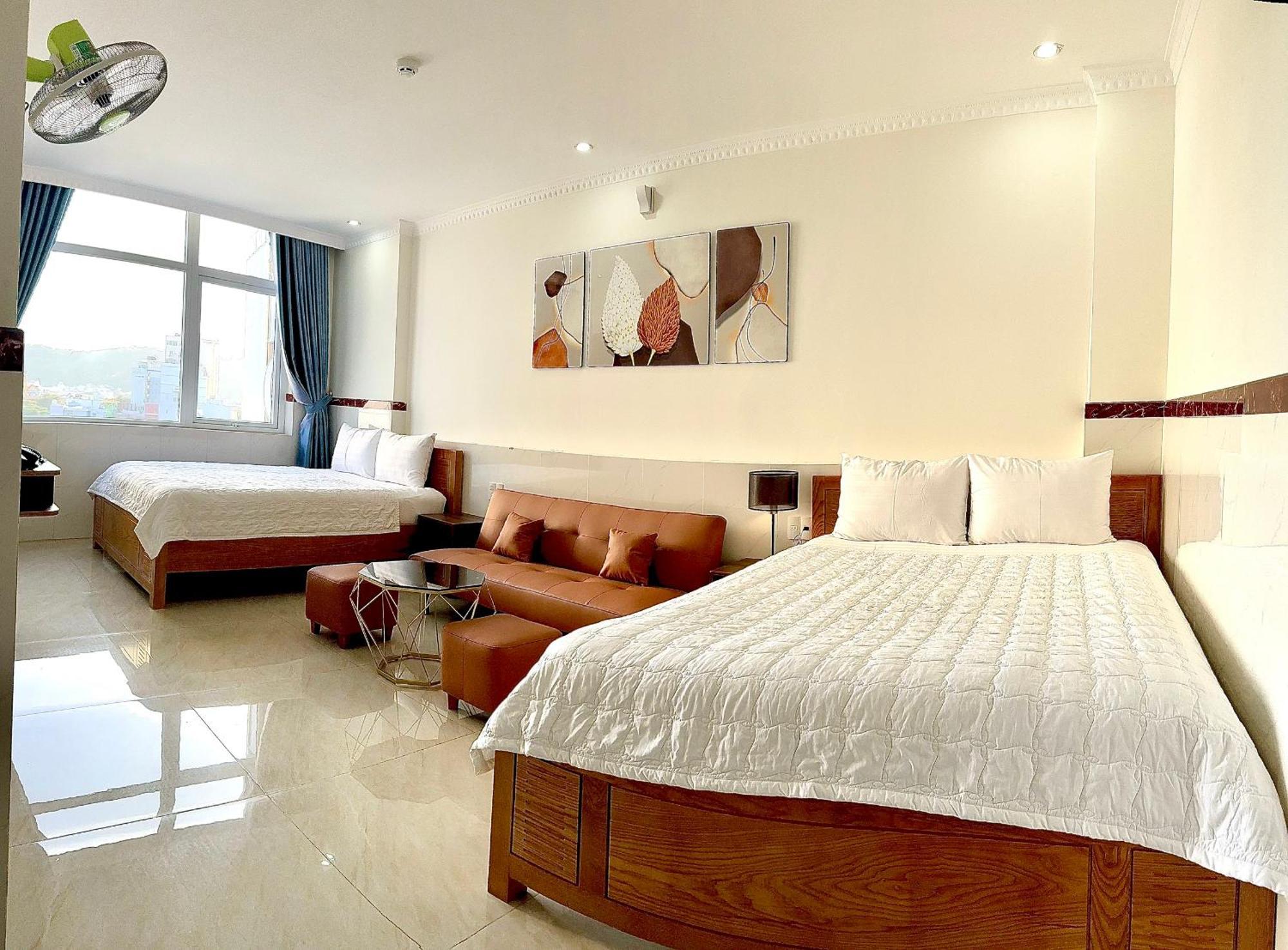 Caro Hotel